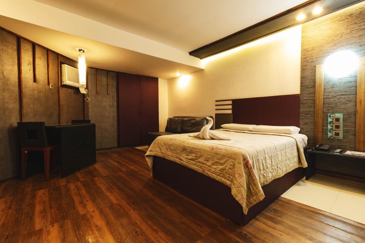 Town And Country Motel Vmapa Manila Ngoại thất bức ảnh